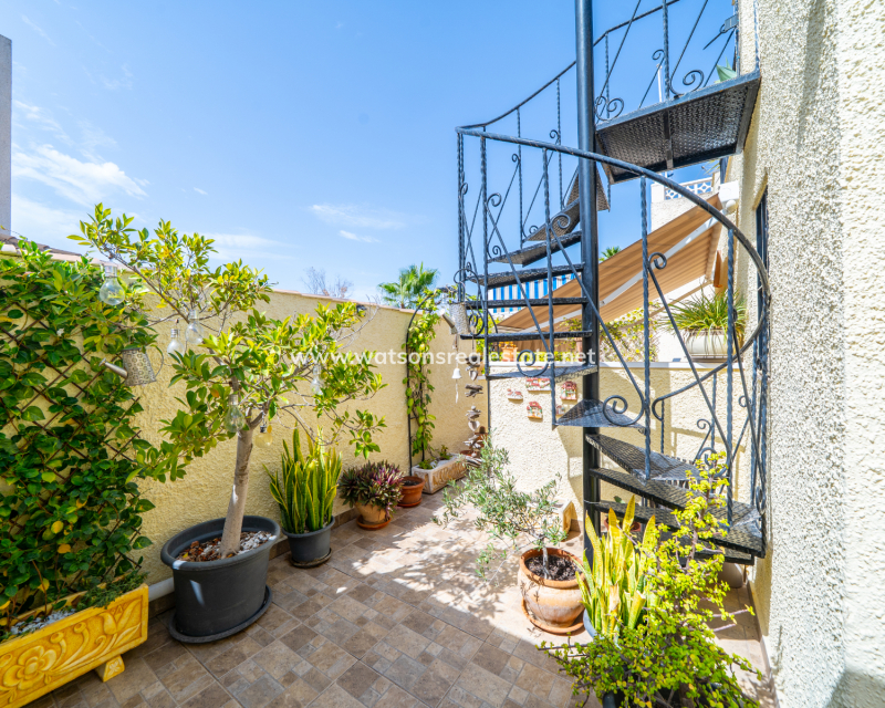Revente - Maison Individuelle - Urb. La Marina
