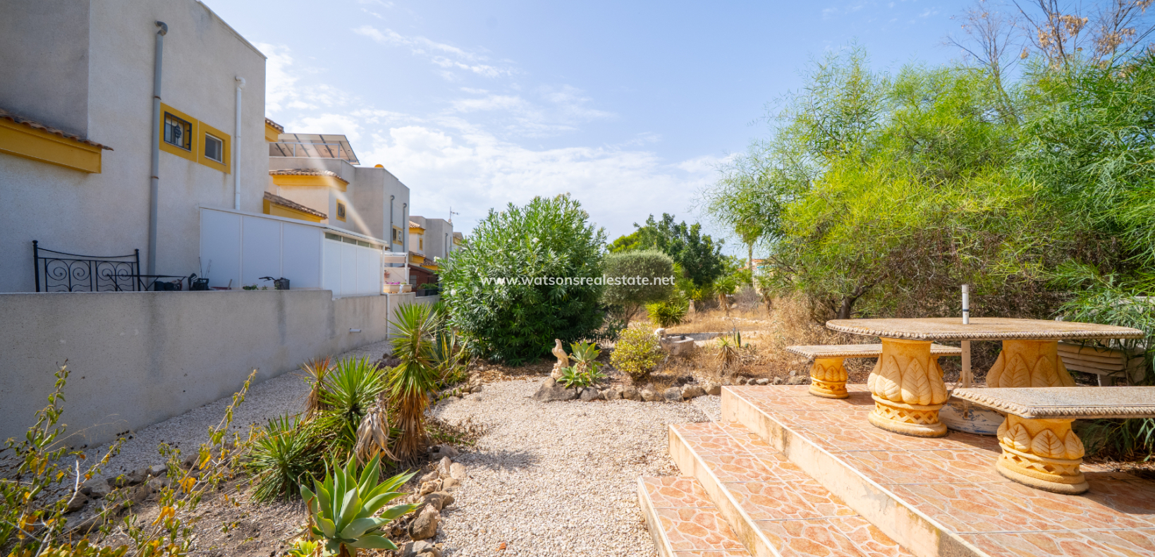Revente - Maison Individuelle - Urb. La Marina