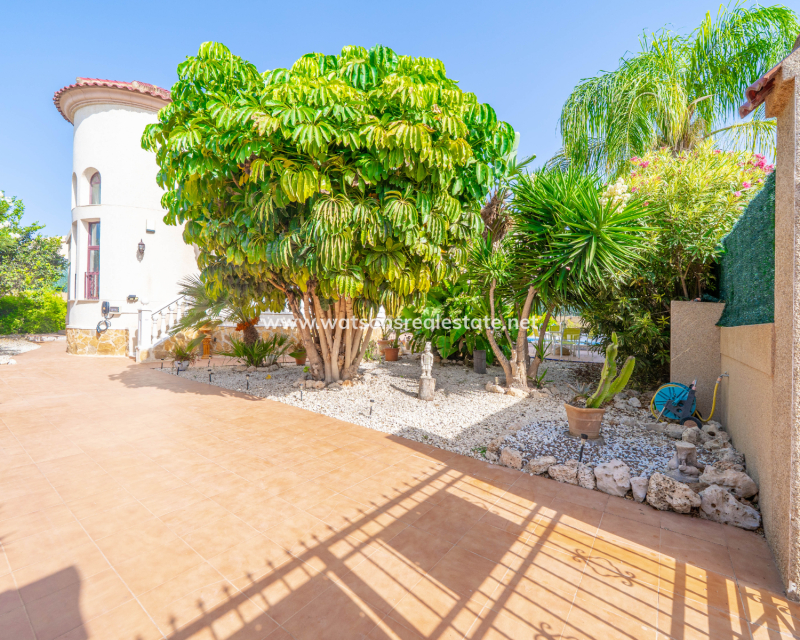 Revente - Maison Individuelle - Urb. La Marina