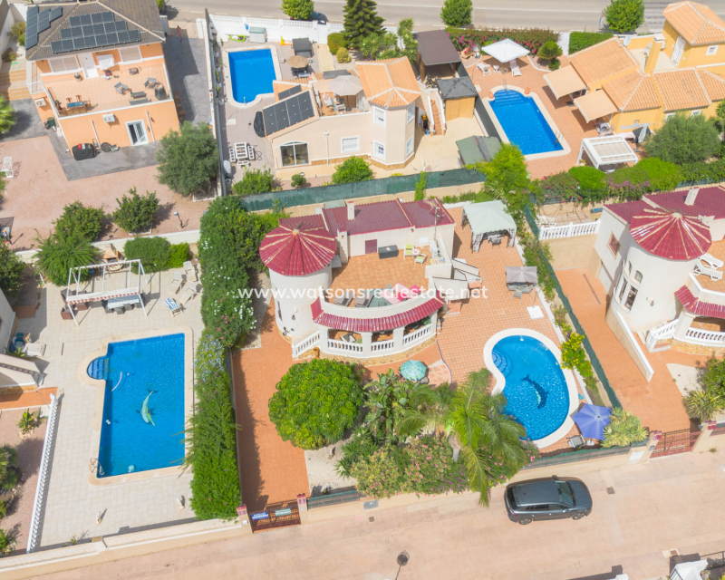 Revente - Maison Individuelle - Urb. La Marina