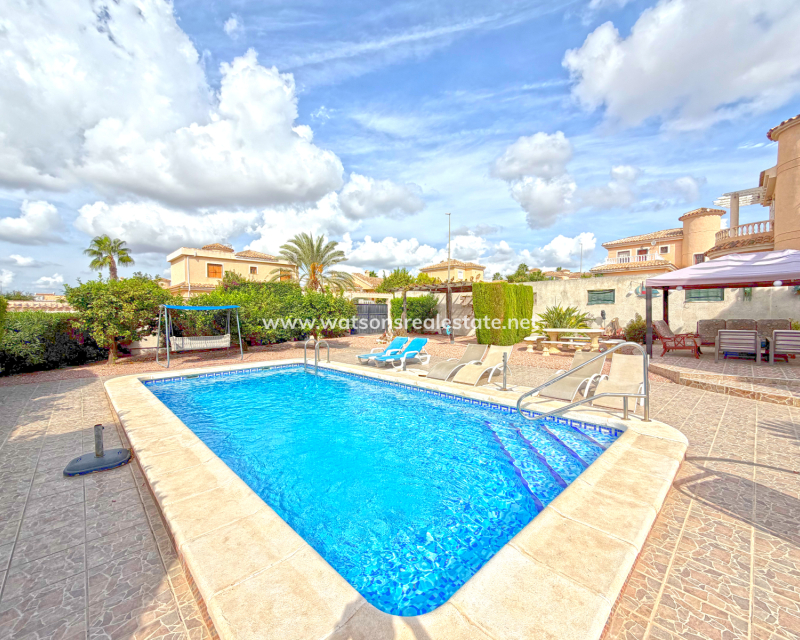 Revente - Maison Individuelle - Urb. La Marina
