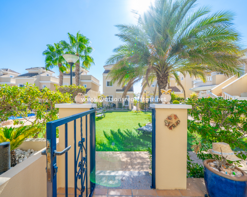 Revente - Maison Individuelle - Urb. La Marina