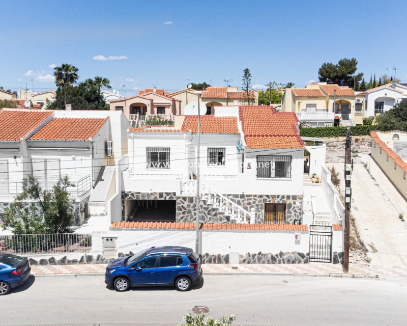 Revente - Maison Individuelle - Urb. La Marina