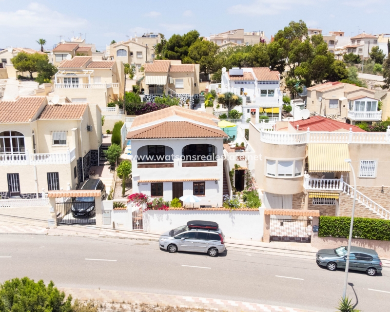 Revente - Maison Individuelle - Urb. La Marina