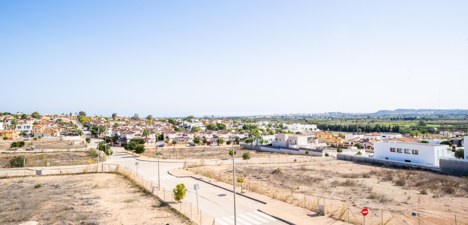 Revente - Maison Individuelle - Urb. La Marina