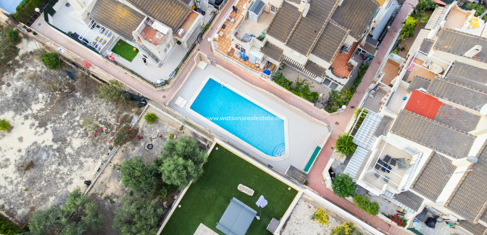 Revente - Maison - Urb. El Oasis - La Marina