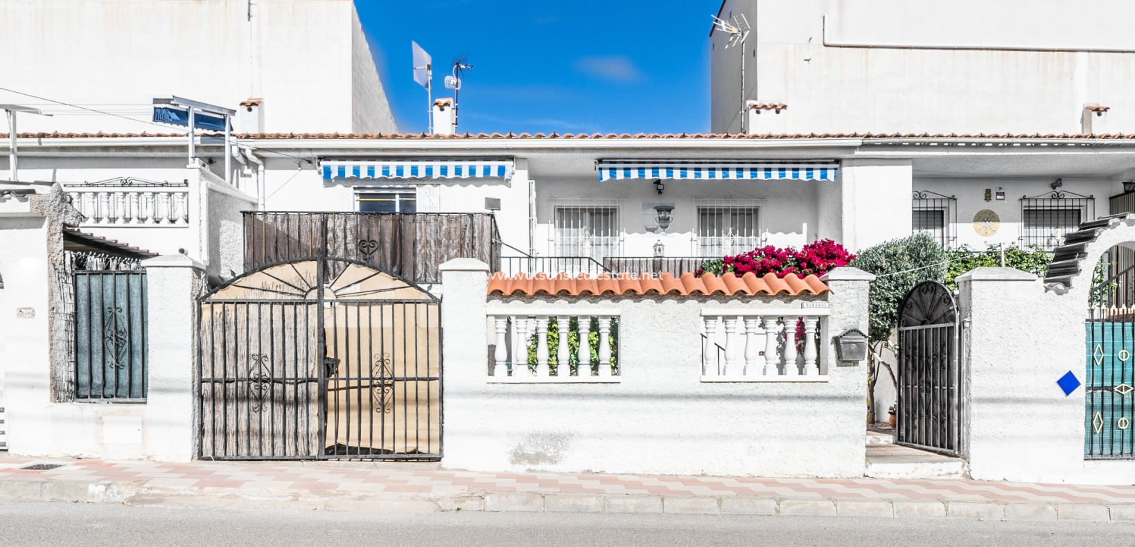 Revente - Maison - Urb. La Marina