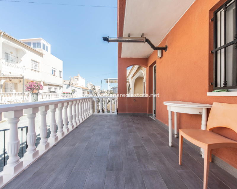 Revente - Maison - Urb. La Marina
