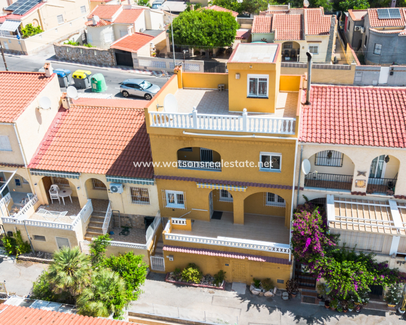 Revente - Maison - Urb. La Marina