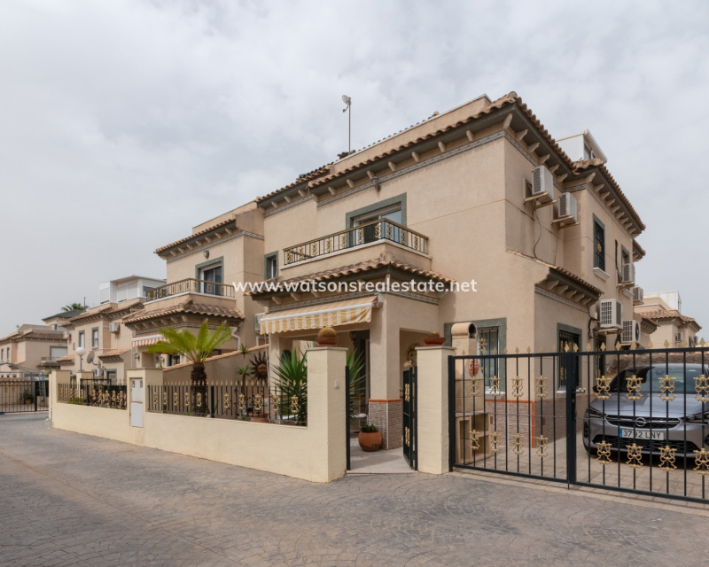 Revente - Quad - Urb. El Oasis - La Marina
