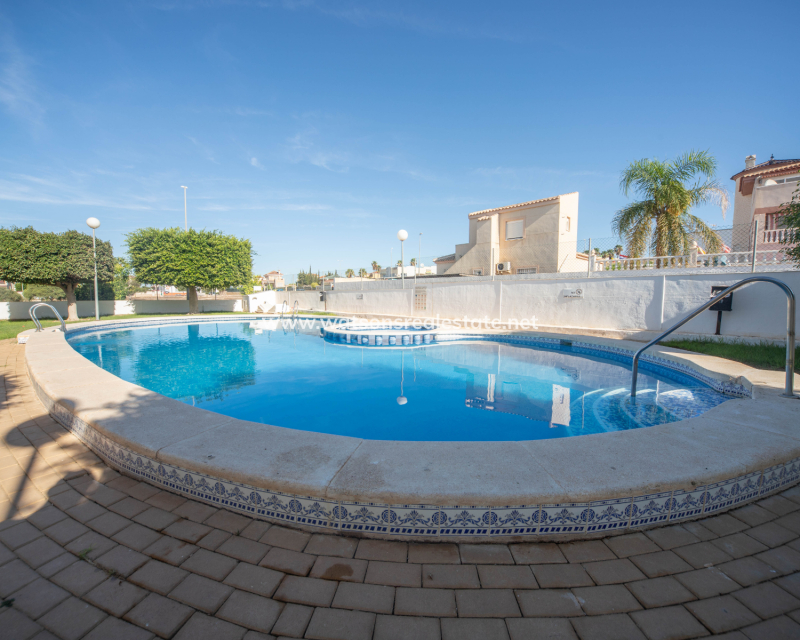 Revente - Quad - Urb. La Marina