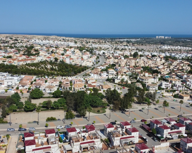 Revente - Quad - Urb. La Marina