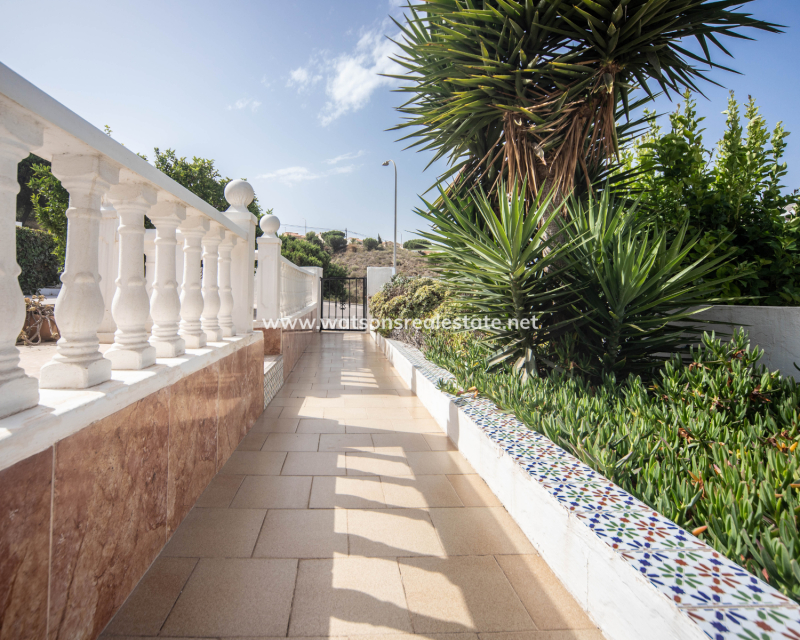 Revente - Quad - Urb. La Marina