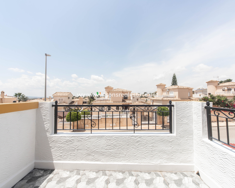 Revente - Quad - Urb. La Marina