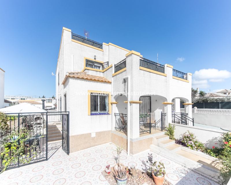 Revente - Quad - Urb. La Marina