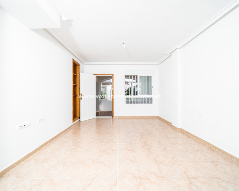 Revente - Quad - Urb. La Marina
