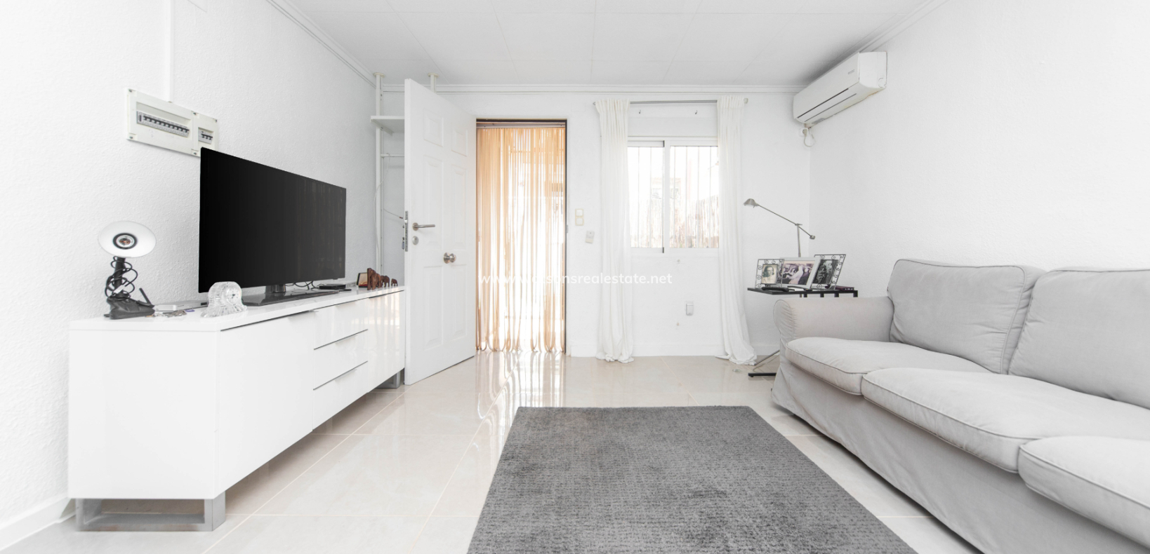 Revente - Rijhuis - Urb. La Marina