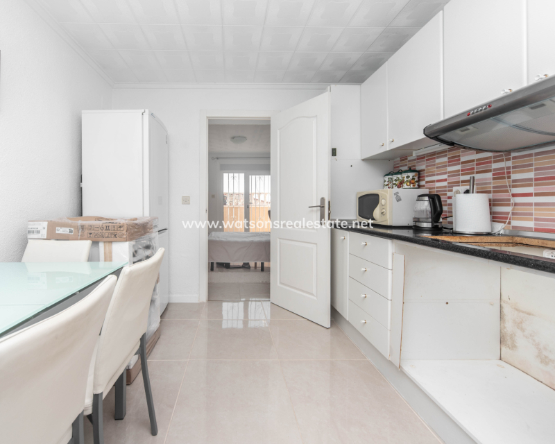 Revente - Rijhuis - Urb. La Marina