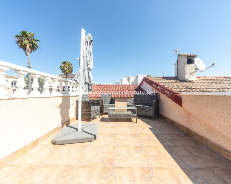 Revente - Rijhuis - Urb. La Marina