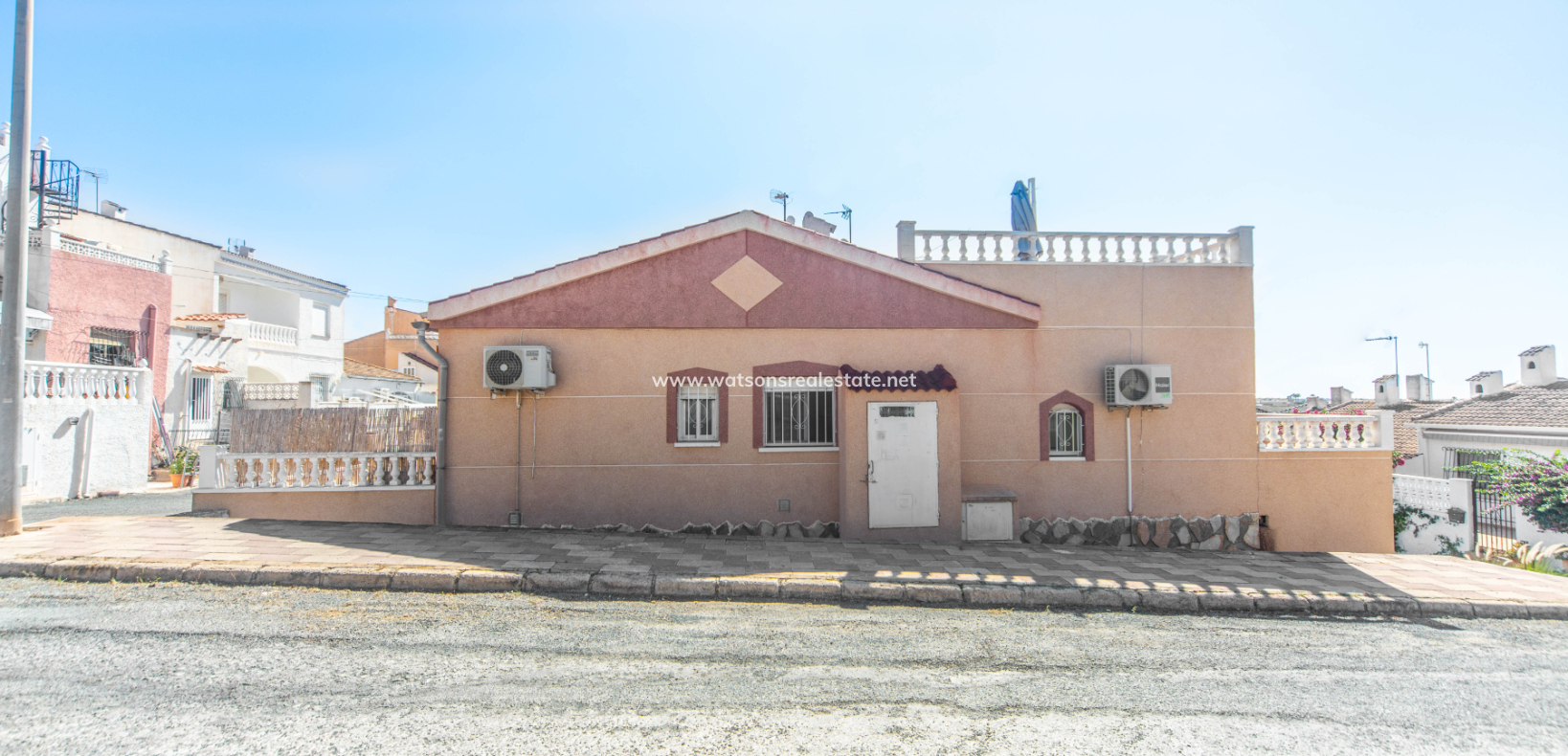 Revente - Rijhuis - Urb. La Marina
