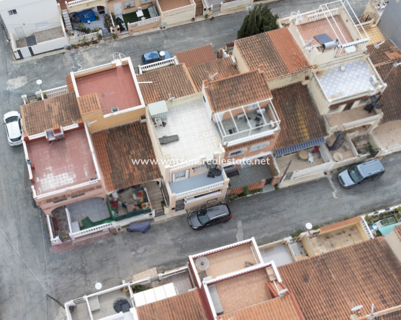Revente - Rijhuis - Urb. La Marina