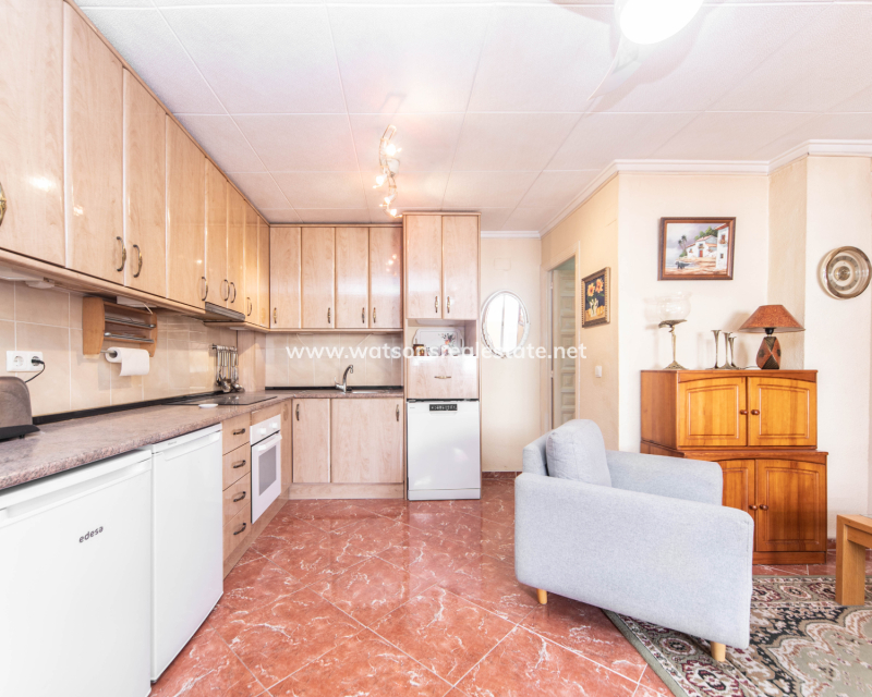 Revente - Rijhuis - Urb. La Marina