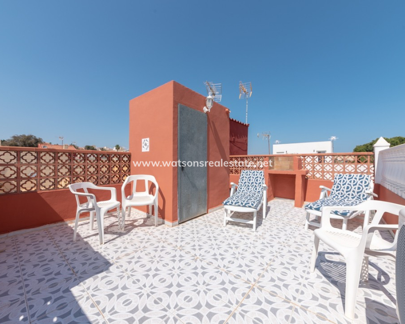 Revente - Rijhuis - Urb. La Marina