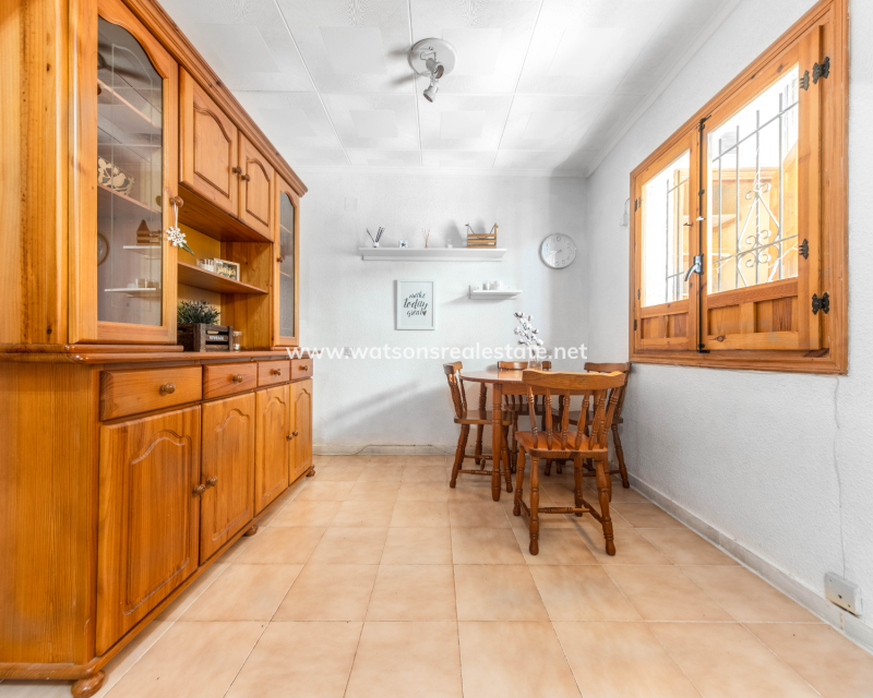 Revente - Rijhuis - Urb. La Marina
