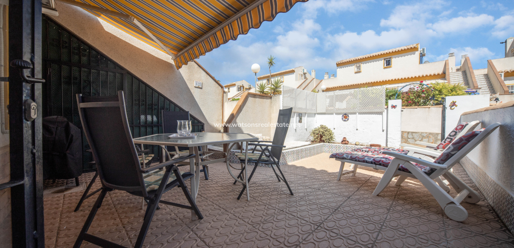 Revente - Rijhuis - Urb. La Marina