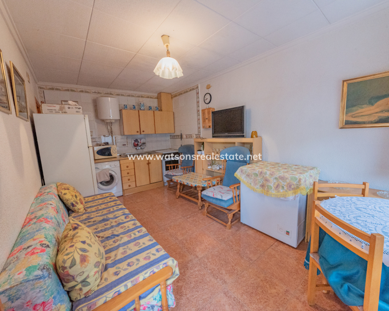 Revente - Rijhuis - Urb. La Marina