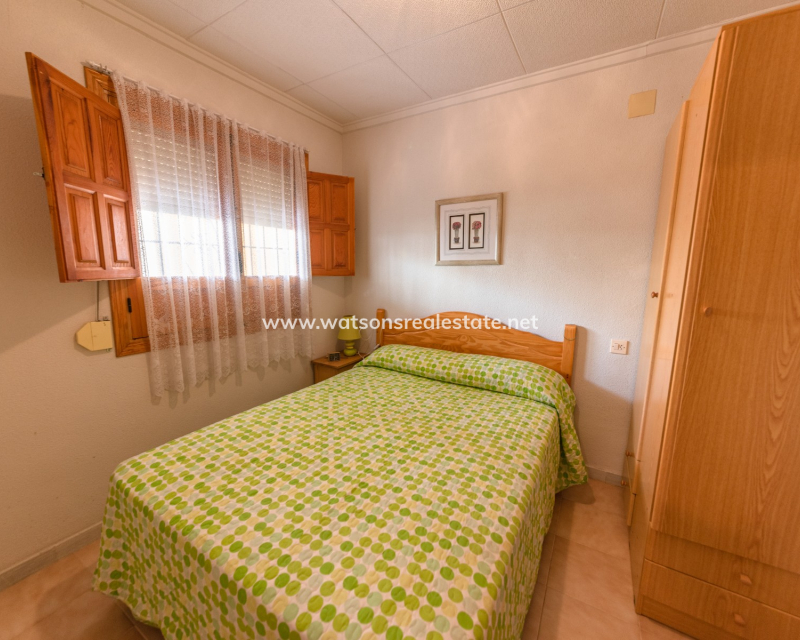 Revente - Rijhuis - Urb. La Marina