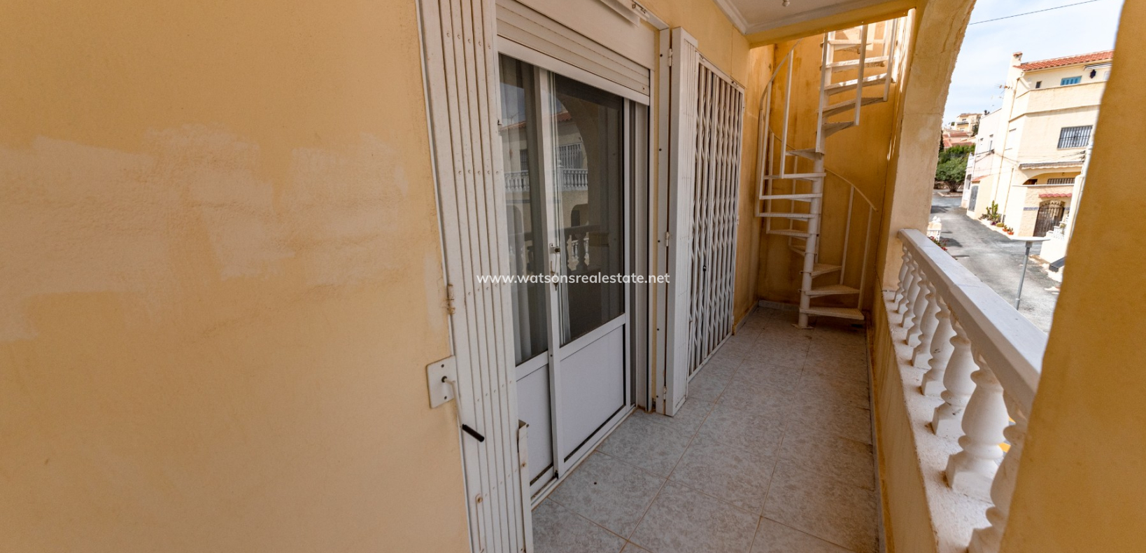 Revente - Rijhuis - Urb. La Marina