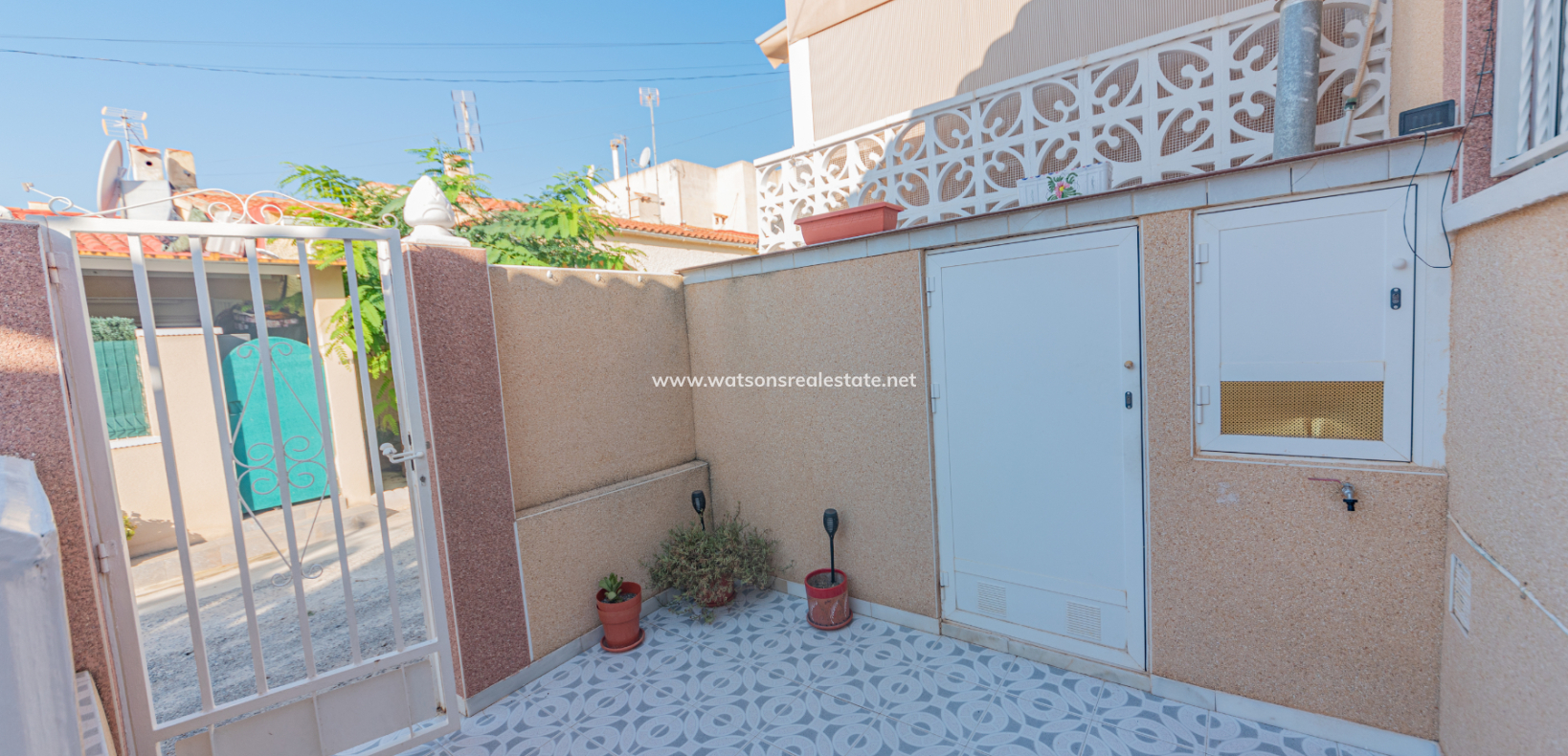 Revente - Rijhuis - Urb. La Marina