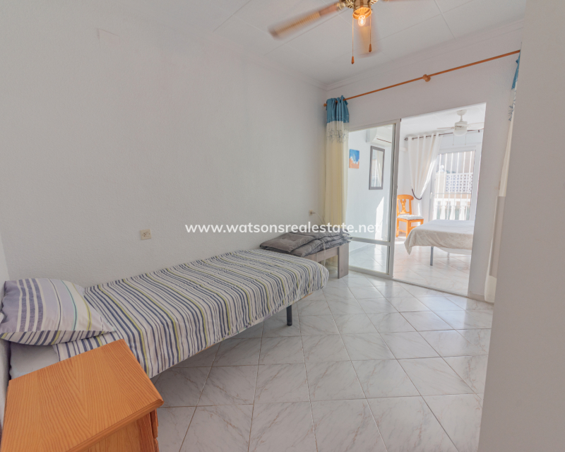 Revente - Rijhuis - Urb. La Marina