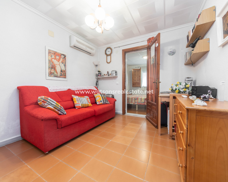 Revente - Rijhuis - Urb. La Marina