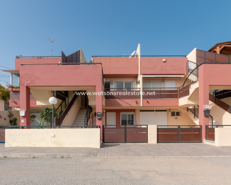 Revente - Rijhuis - Urb. La Marina