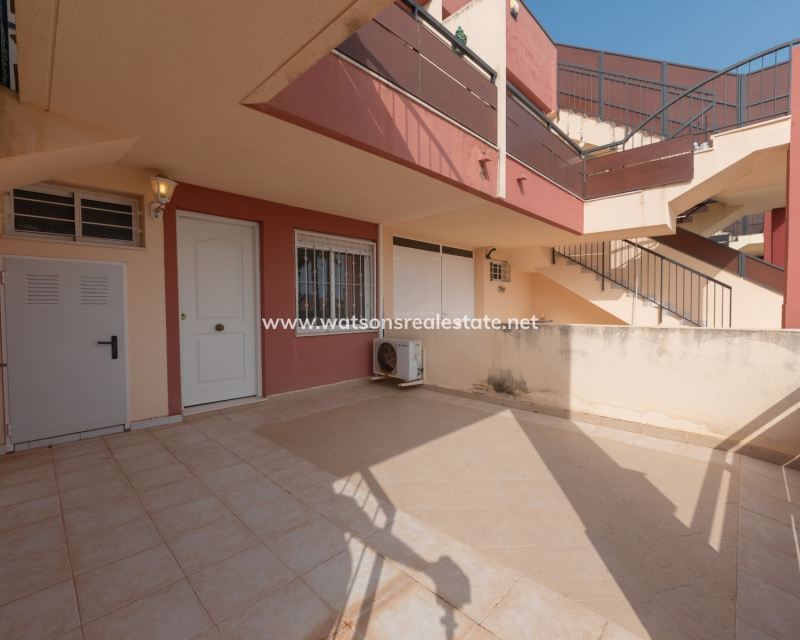 Revente - Rijhuis - Urb. La Marina
