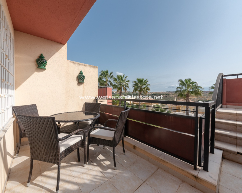 Revente - Rijhuis - Urb. La Marina