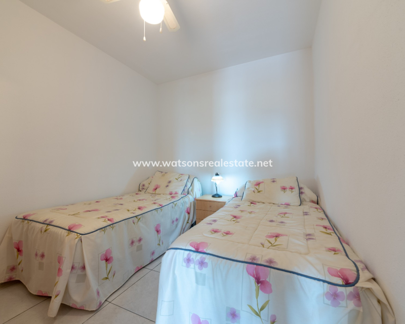 Revente - Rijhuis - Urb. La Marina