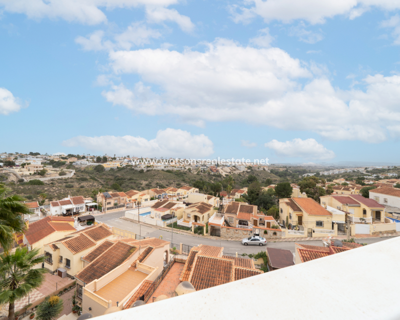 Revente - Rijhuis - Urb. La Marina