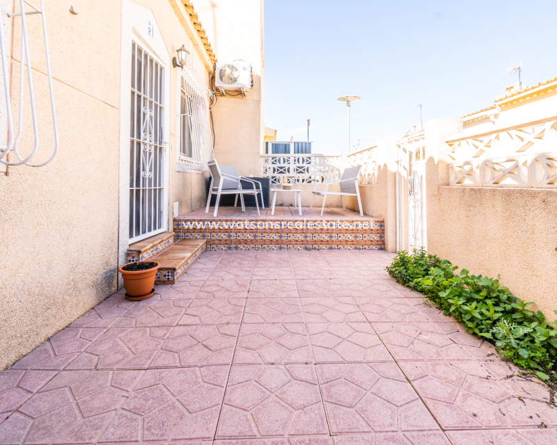 Revente - Rijhuis - Urb. La Marina
