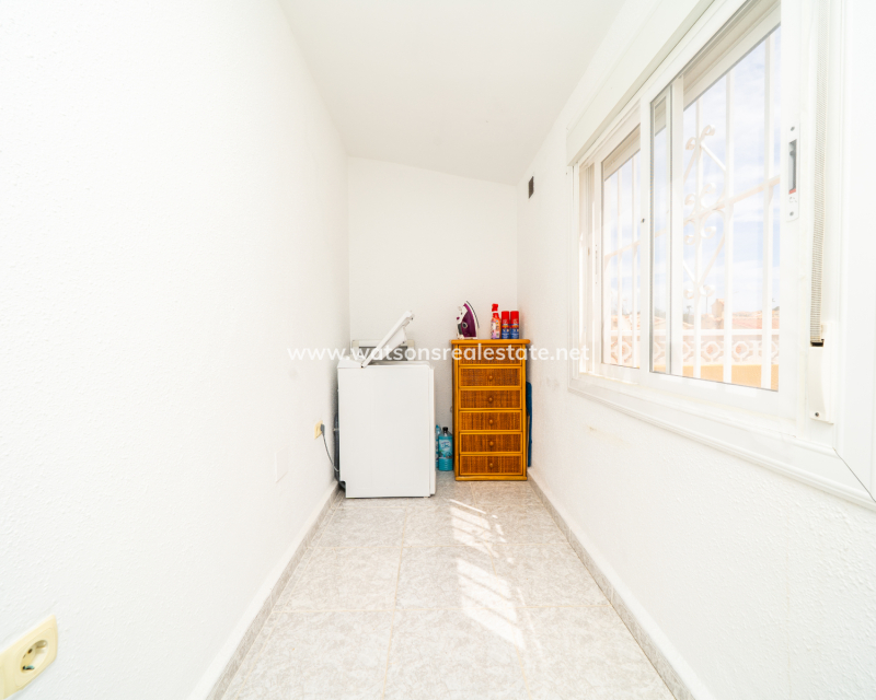 Revente - Rijhuis - Urb. La Marina