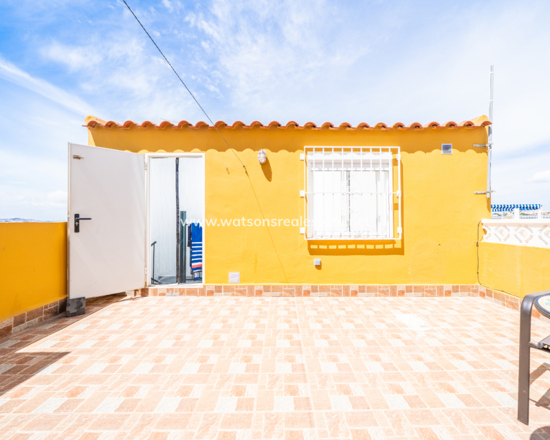 Revente - Rijhuis - Urb. La Marina