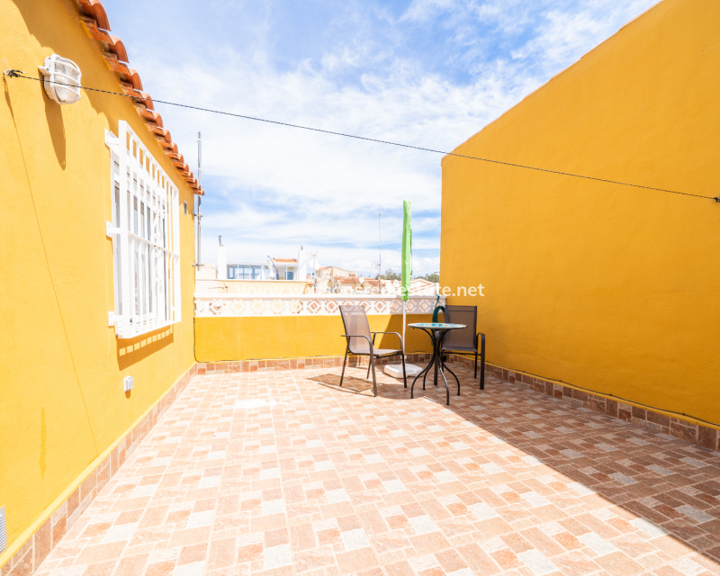 Revente - Rijhuis - Urb. La Marina