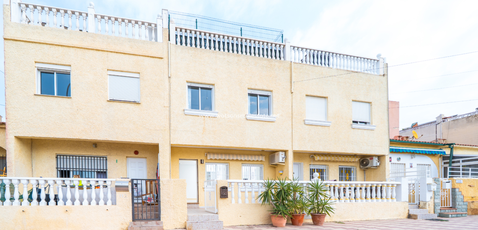 Revente - Rijhuis - Urb. La Marina
