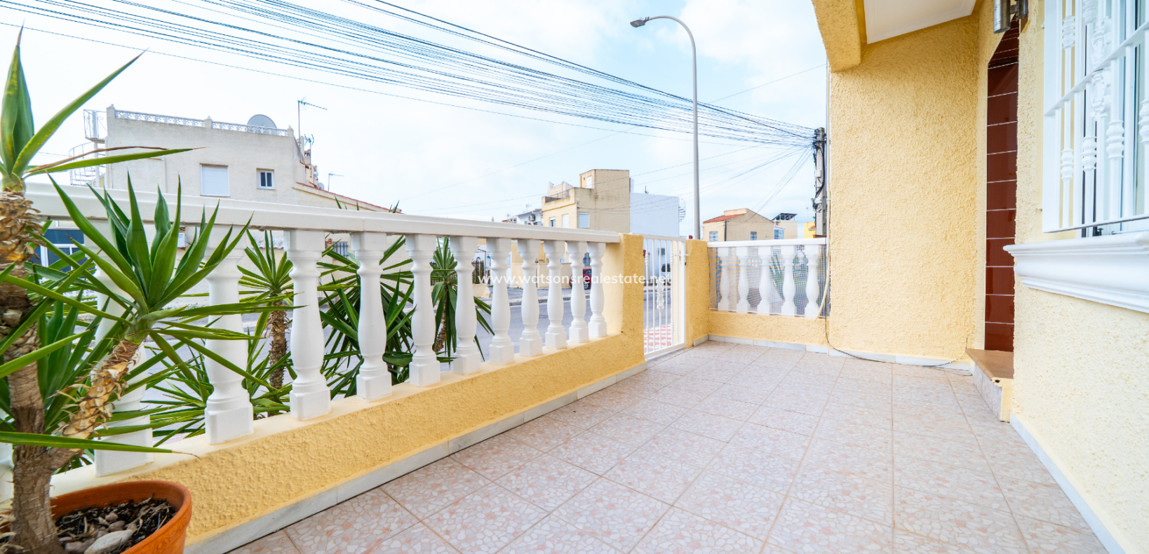 Revente - Rijhuis - Urb. La Marina