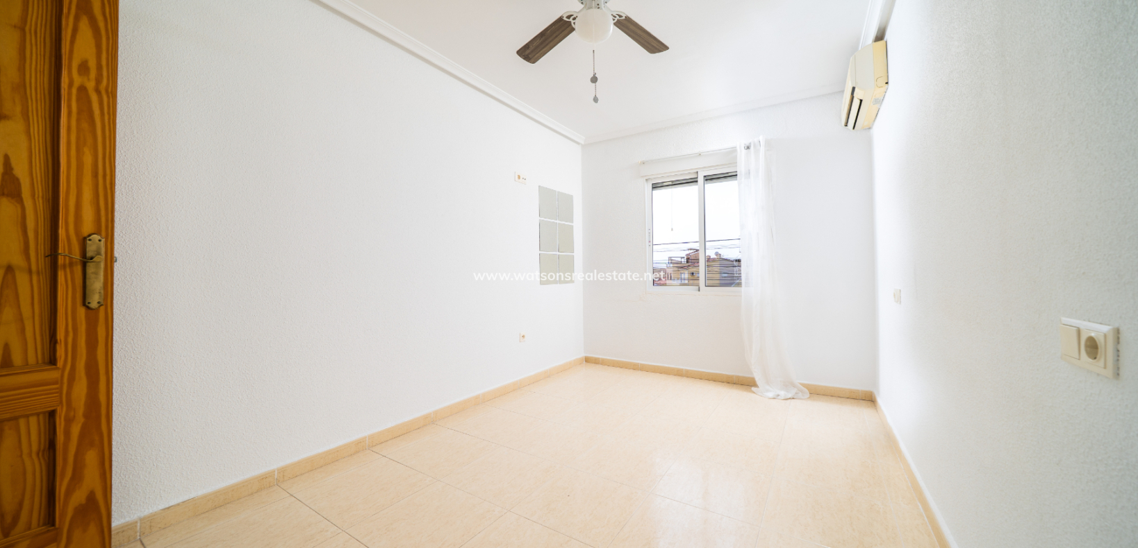Revente - Rijhuis - Urb. La Marina