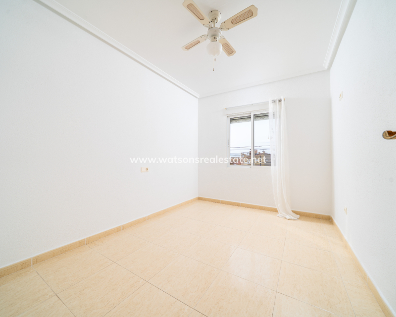 Revente - Rijhuis - Urb. La Marina
