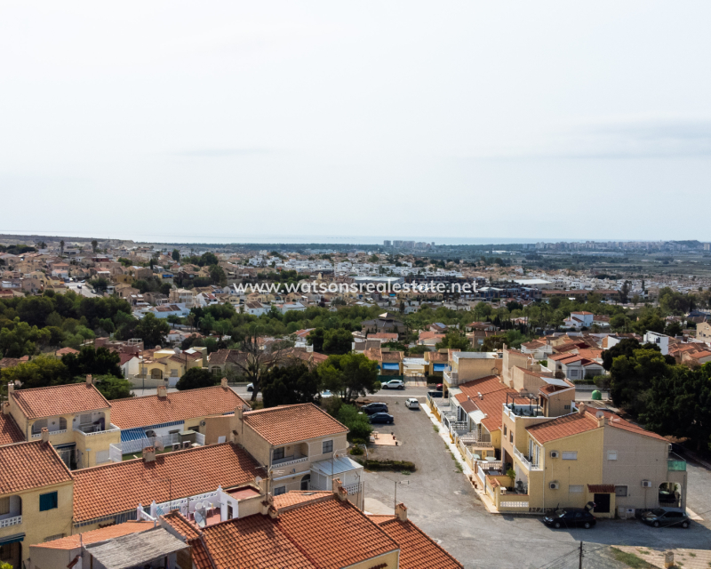 Revente - Rijhuis - Urb. La Marina