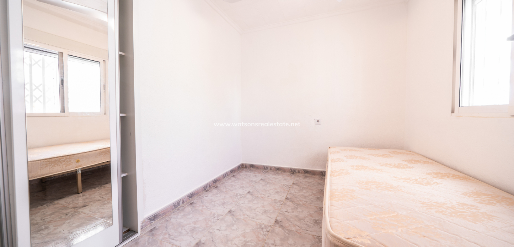 Revente - Rijhuis - Urb. La Marina